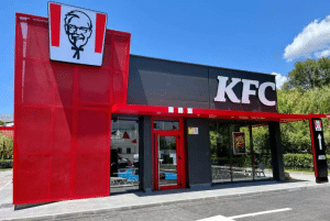 KFC เผย 4 เคล็ดลับ! สร้างแบรนด์ครองใจทุกยุคทุกสมัย ไม่ว่าจะเปลี่ยนผ่านอีกกี่ปี ก็มีแต่ความเก๋า