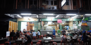 วิกฤตร้านอาหารไทยเผชิญดาวโจรเศรษฐกิจ-เทคโนโลยี AI ที่เปลี่ยนแปลงรูปแบบการทำธุรกิจอย่างรวดเร็ว