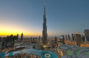 เจาะลึกสูตรสำเร็จ Burj Khalifa: วิธีเปลี่ยนตึกระฟ้าให้กลายเป็น “เครื่องพิมพ์เงิน” มูลค่าเกิน 6 แสนล้านบาท