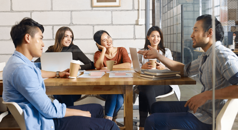 พลังแห่งกัลยาณมิตรในยุค AI: เคล็ดลับการเอาชนะปัญญาประดิษฐ์ด้วยทักษะ “Likability”